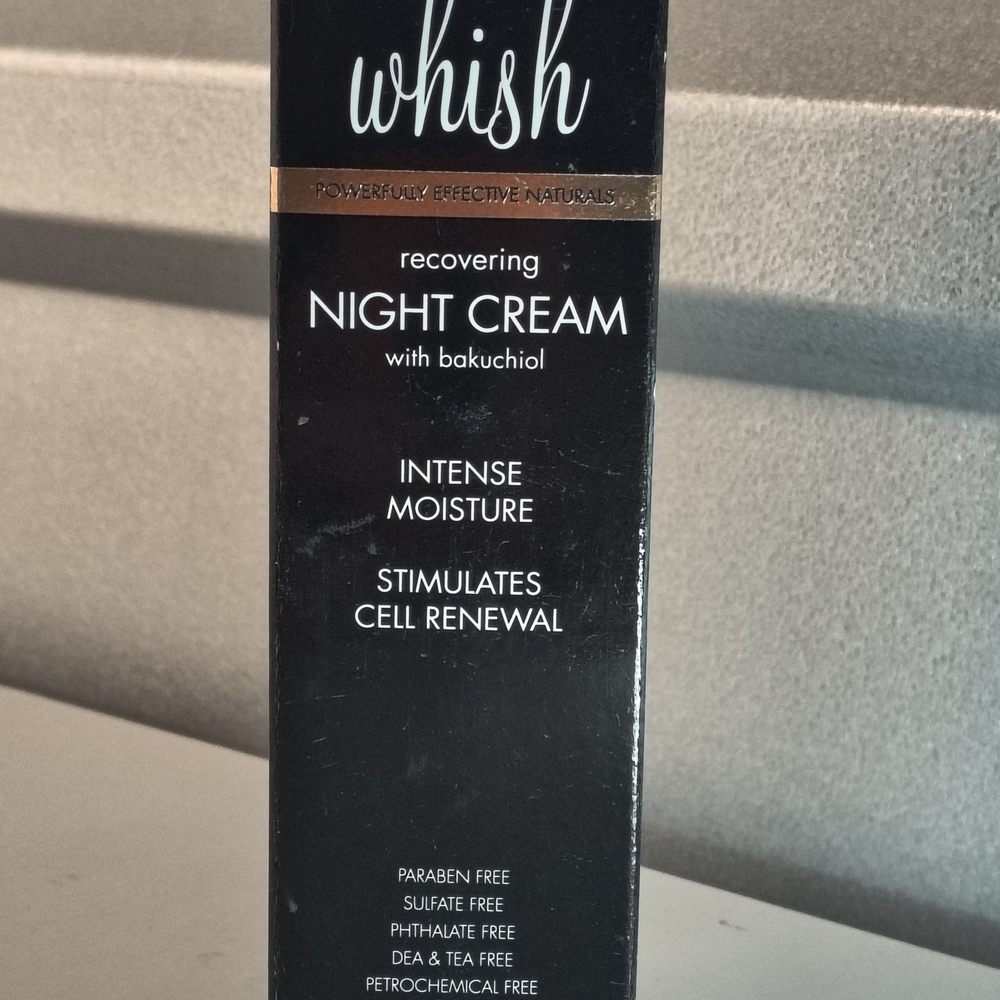 Whish Recovering Night Cream - Black and Gold